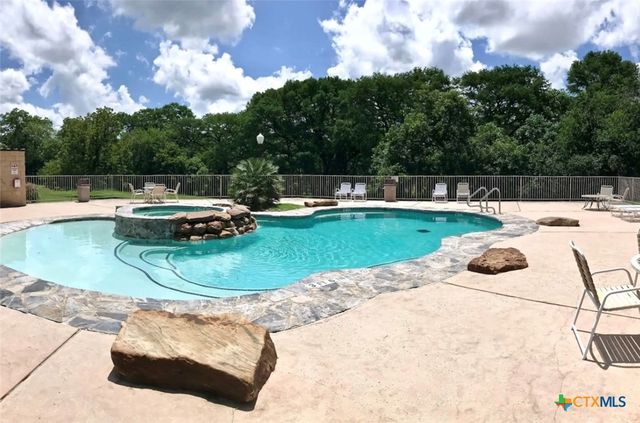 730 E Mather Street F302, New Braunfels, TX 78130