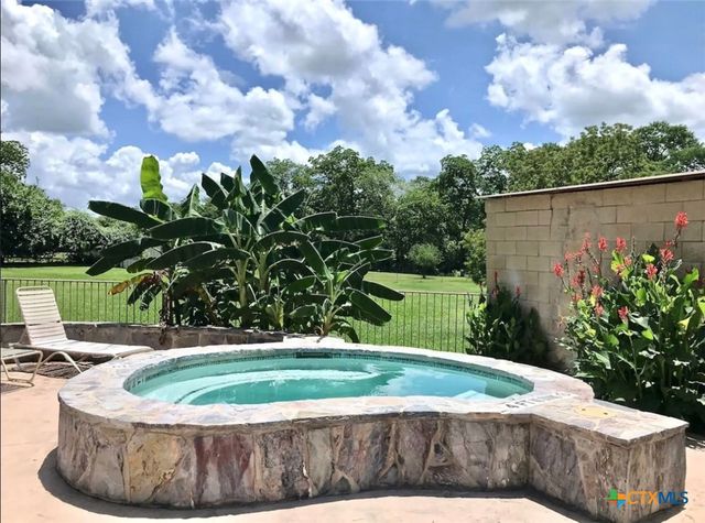 730 E Mather Street F302, New Braunfels, TX 78130