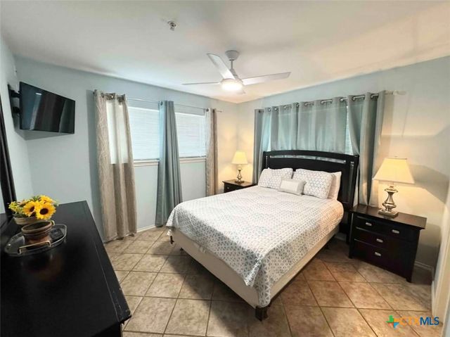 730 E Mather Street F302, New Braunfels, TX 78130