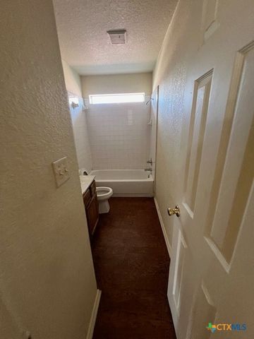 2802 Cantabrian Drive, Killeen, TX 76542