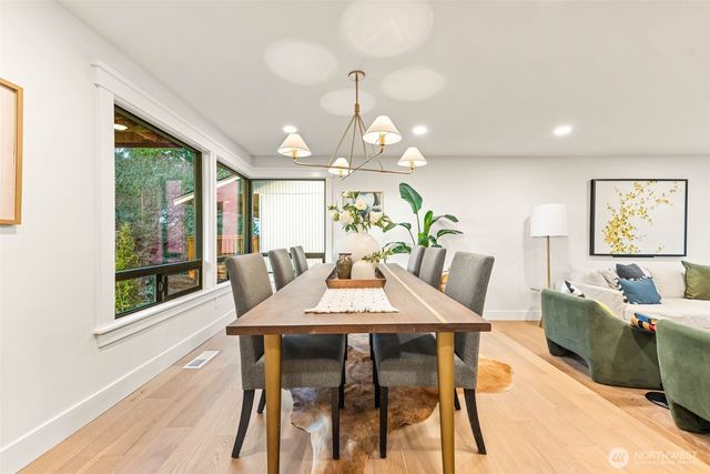 6013 106th Avenue NE, Kirkland, WA 98033