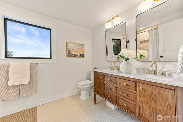 6013 106th Avenue NE, Kirkland, WA 98033