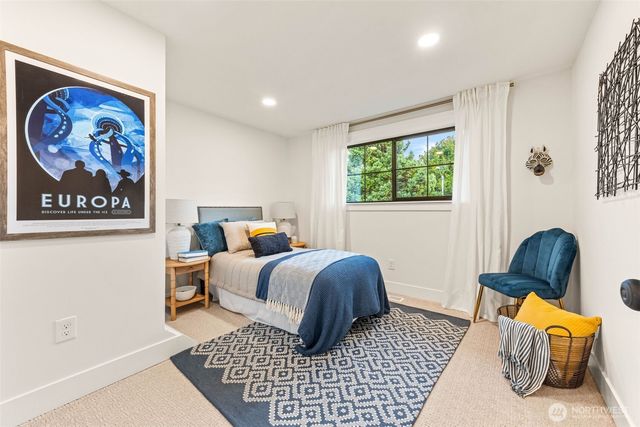 6013 106th Avenue NE, Kirkland, WA 98033