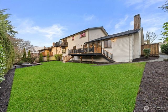 6013 106th Avenue NE, Kirkland, WA 98033