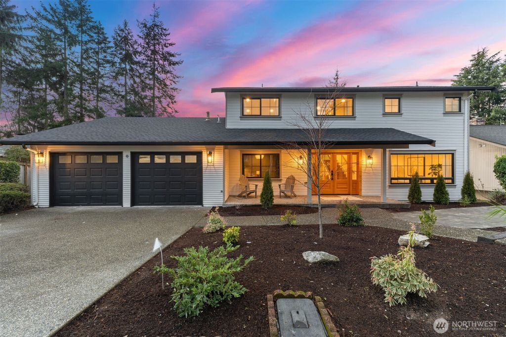 6013 106th Avenue NE, Kirkland, WA 98033