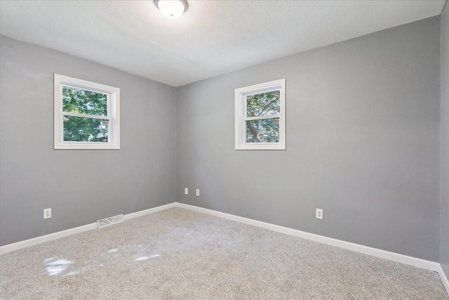 1110 Winston Drive, Edgerton, WI 53534