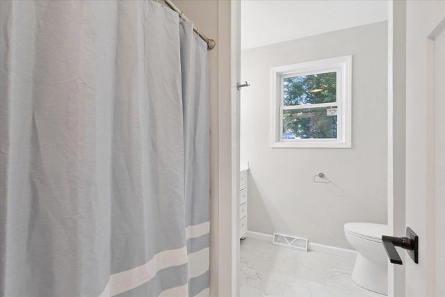 1110 Winston Drive, Edgerton, WI 53534