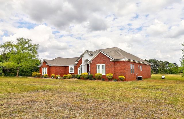 609 County Rd 111, Columbia, AL 36319