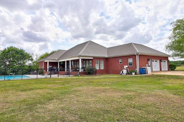 609 County Rd 111, Columbia, AL 36319