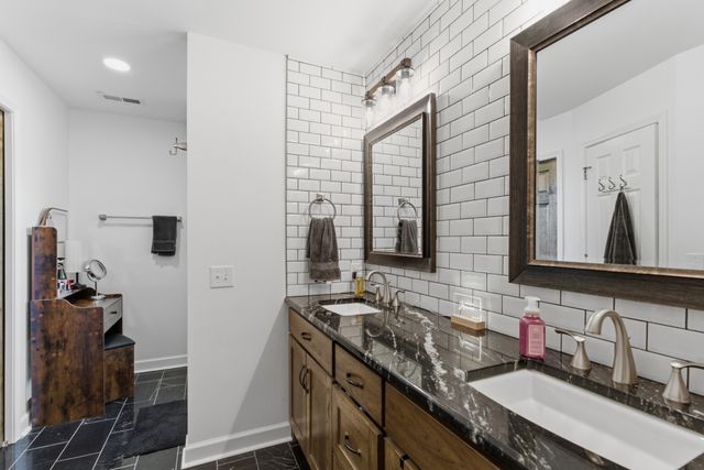 1012 Rutherford Way, Hendersonville, TN 37075
