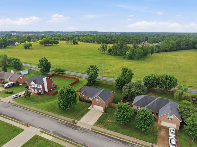 1012 Rutherford Way, Hendersonville, TN 37075
