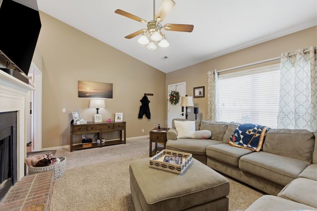 1012 Rutherford Way, Hendersonville, TN 37075