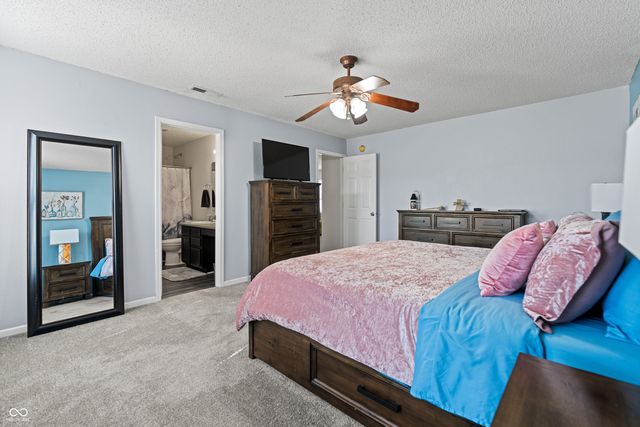 6902 W Stansbury Boulevard, Mccordsville, IN 46055