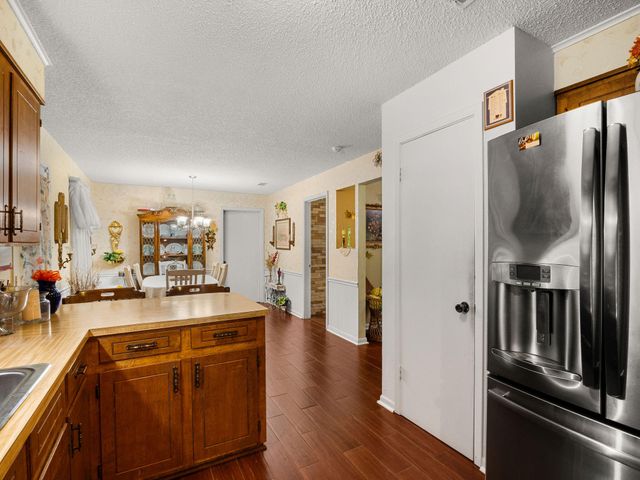 193 Ramona Dr, Leesville, LA 71446