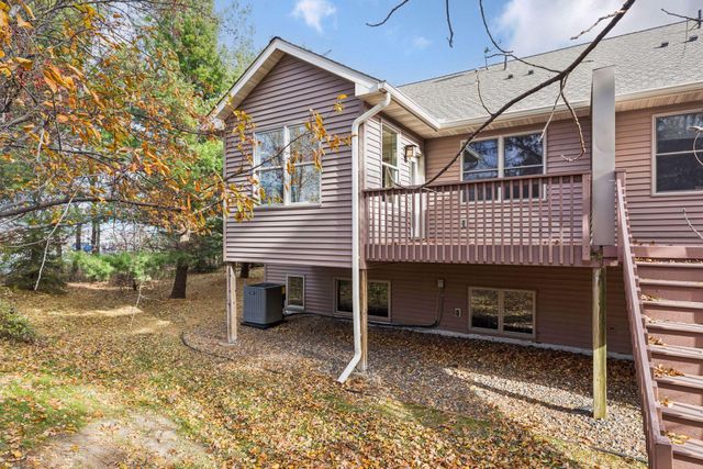 5862 Oakgreen Court N, Stillwater, MN 55082