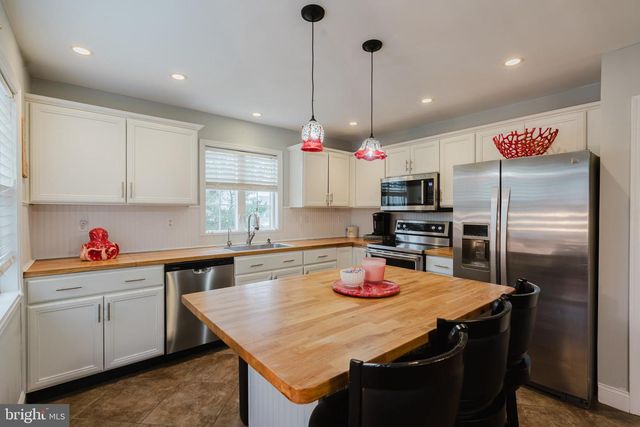 102 NEWBURY CT, Middletown, DE 19709