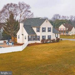 102 NEWBURY CT, Middletown, DE 19709