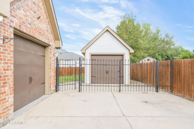 106 Pleasant Lake Drive, Youngsville, LA 70592