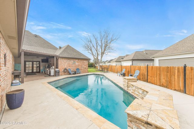 106 Pleasant Lake Drive, Youngsville, LA 70592