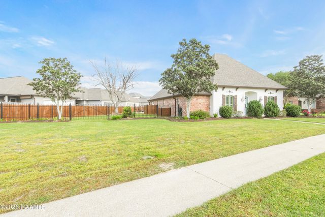 106 Pleasant Lake Drive, Youngsville, LA 70592