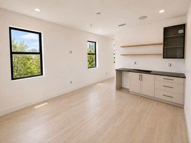 2117 N OLA AVENUE 3, Tampa, FL 33602