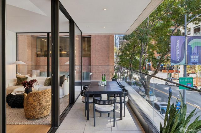 1 Steuart Lane 201, San Francisco, CA 94105