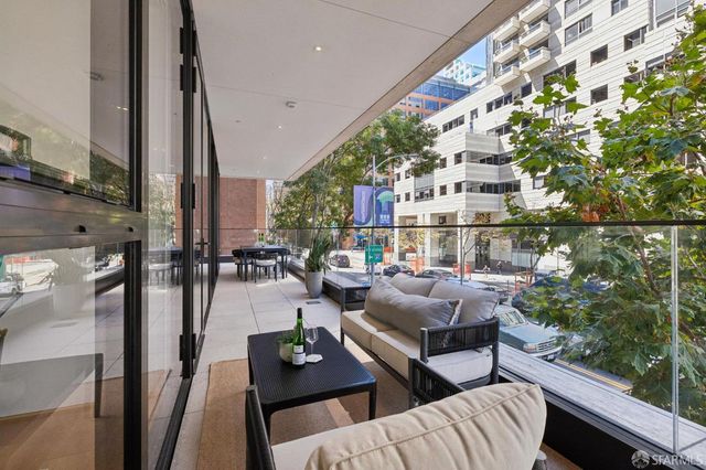 1 Steuart Lane 201, San Francisco, CA 94105