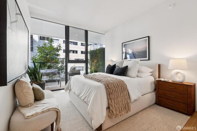1 Steuart Lane 201, San Francisco, CA 94105