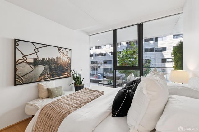 1 Steuart Lane 201, San Francisco, CA 94105