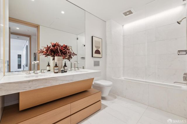 1 Steuart Lane 201, San Francisco, CA 94105