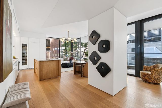 1 Steuart Lane 201, San Francisco, CA 94105