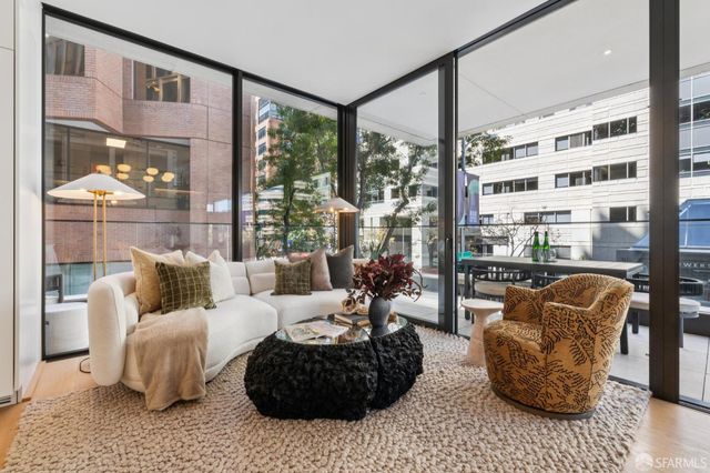 1 Steuart Lane 201, San Francisco, CA 94105