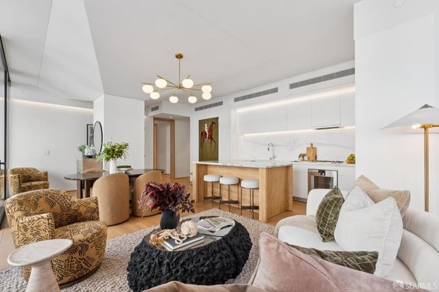 1 Steuart Lane 201, San Francisco, CA 94105