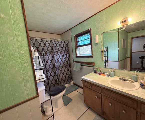 203 Saint George Avenue, Berryville, AR 72616