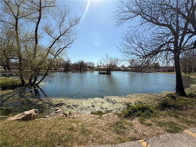 203 Saint George Avenue, Berryville, AR 72616