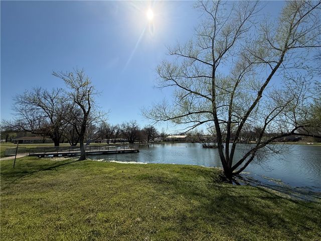 203 Saint George Avenue, Berryville, AR 72616