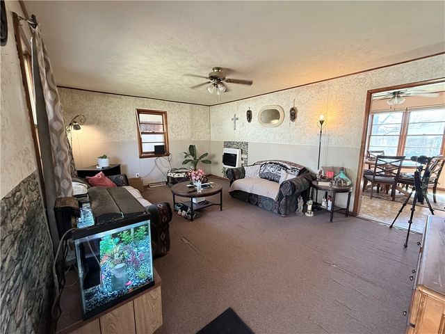 203 Saint George Avenue, Berryville, AR 72616