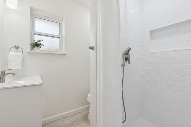 4001 Willow Bend Road, Benbrook, TX 76116