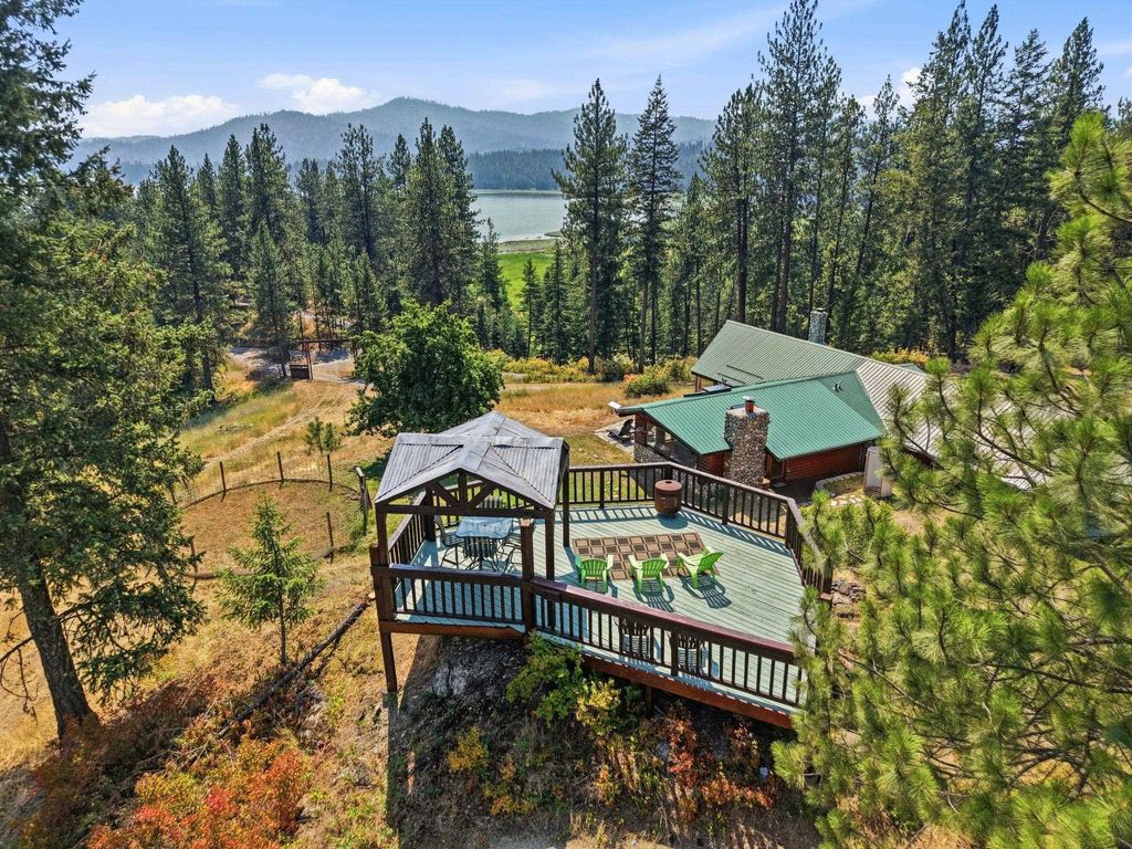 15504 N Osprey Ln, Newman Lake, WA 99025 photo 1