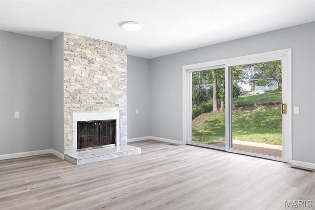 815 Ariege Drive, Creve Coeur, MO 63141