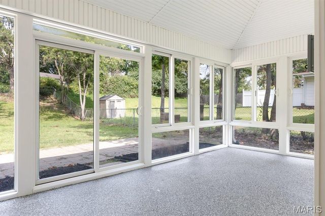 815 Ariege Drive, Creve Coeur, MO 63141