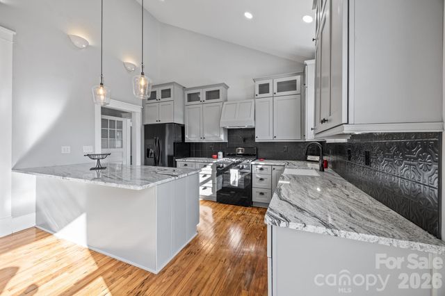 413 S Laurel Street, Lincolnton, NC 28092