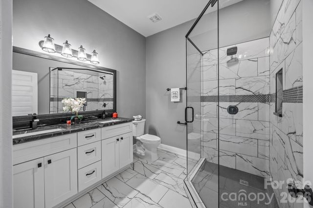 413 S Laurel Street, Lincolnton, NC 28092