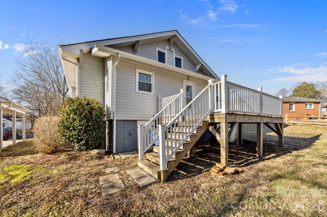 413 S Laurel Street, Lincolnton, NC 28092