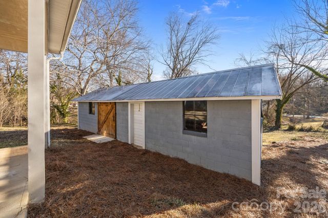 413 S Laurel Street, Lincolnton, NC 28092