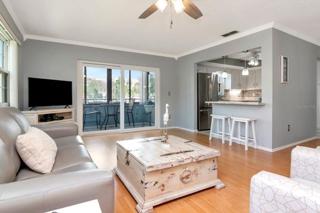 6070 80TH STREET N 215, St Petersburg, FL 33709