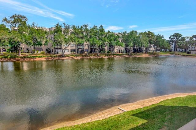 6070 80TH STREET N 215, St Petersburg, FL 33709