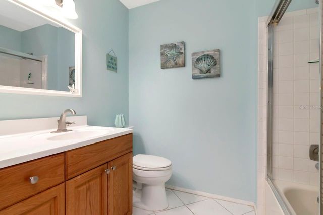 6070 80TH STREET N 215, St Petersburg, FL 33709