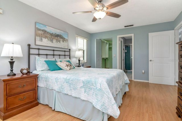 6070 80TH STREET N 215, St Petersburg, FL 33709