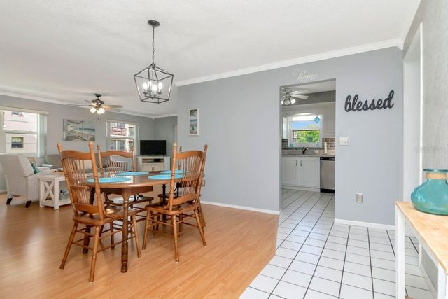 6070 80TH STREET N 215, St Petersburg, FL 33709